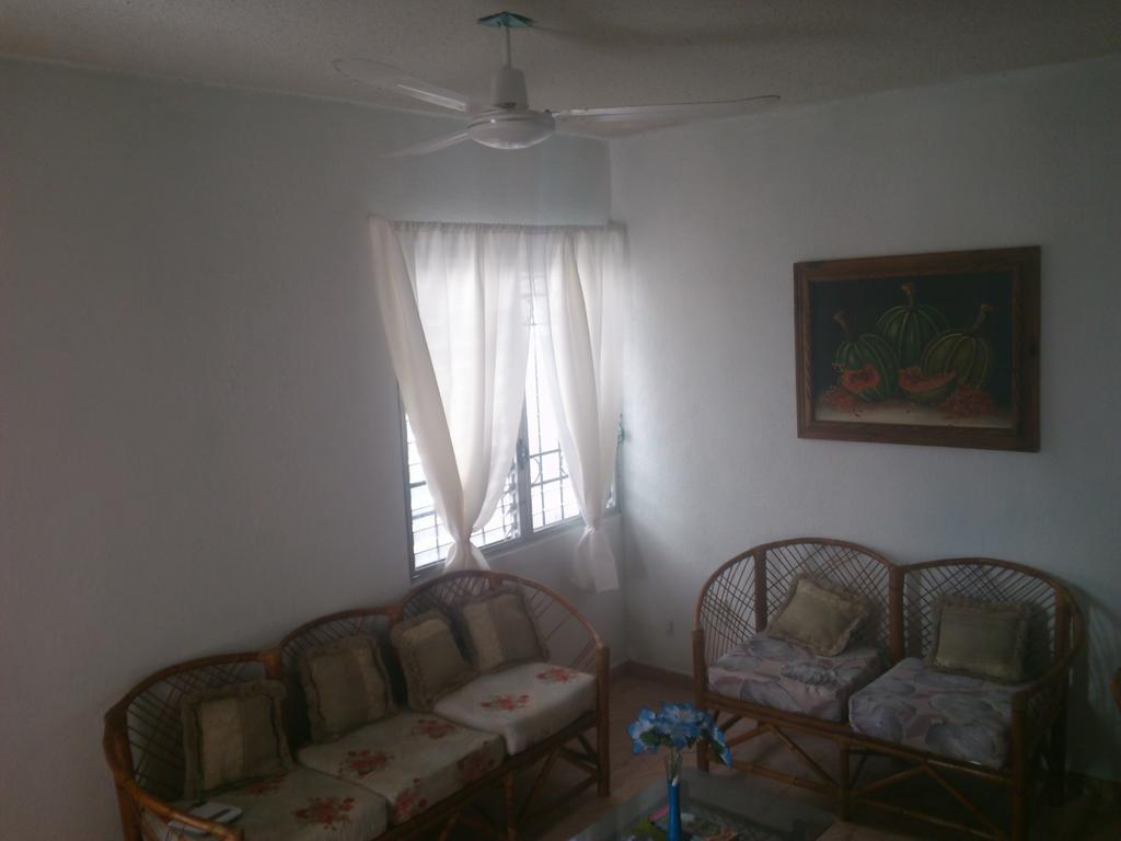 Room In Cancun Stadium Exterior photo